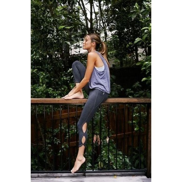 Free People Movement Gray Cutout Cropped Leggings L| Athleisure Pilates Princess - Picture 16 of 16